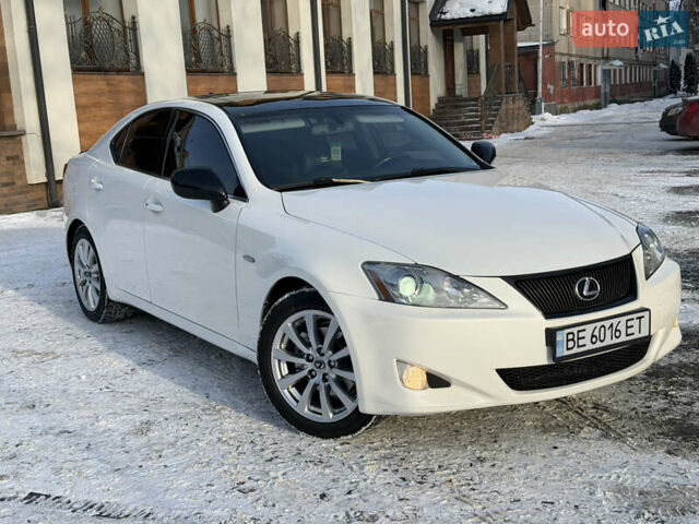 Білий Лексус ІС, об'ємом двигуна 2.5 л та пробігом 212 тис. км за 8550 $, фото 15 на Automoto.ua