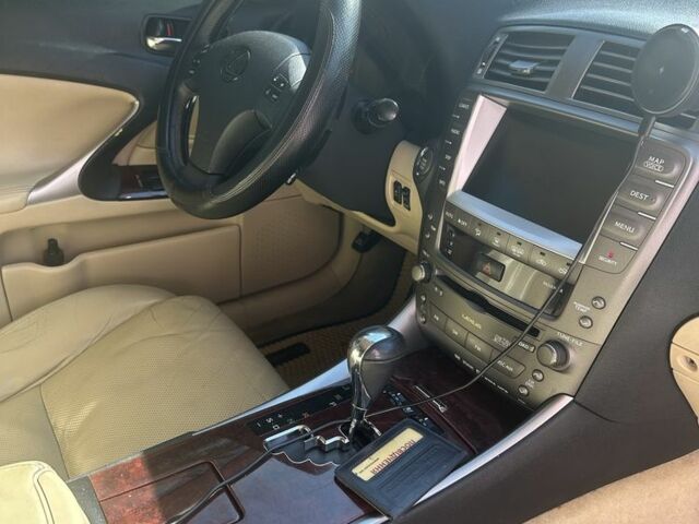 Білий Лексус ІС, об'ємом двигуна 3 л та пробігом 288 тис. км за 7800 $, фото 4 на Automoto.ua