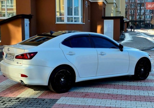 Білий Лексус ІС, об'ємом двигуна 2.5 л та пробігом 216 тис. км за 8500 $, фото 3 на Automoto.ua