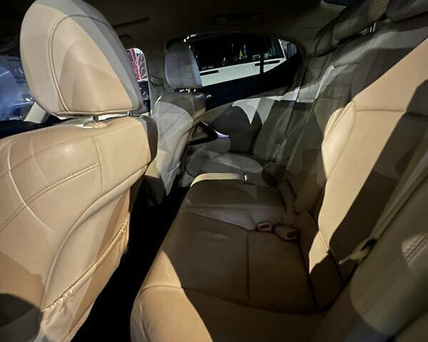 Білий Лексус ІС, об'ємом двигуна 2.5 л та пробігом 167 тис. км за 8850 $, фото 6 на Automoto.ua