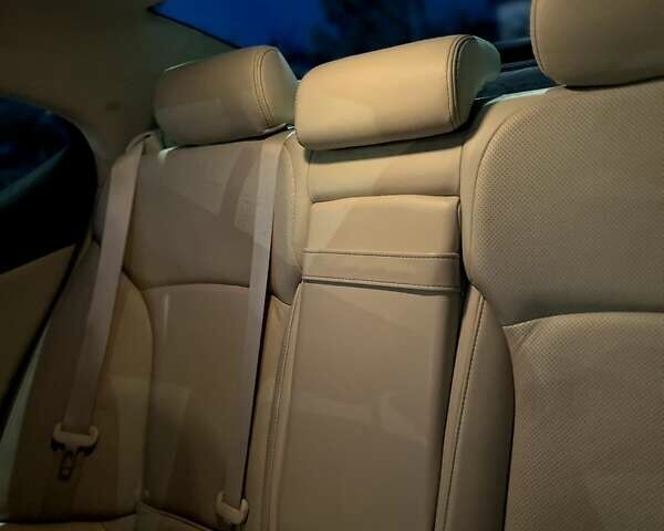 Білий Лексус ІС, об'ємом двигуна 2.5 л та пробігом 170 тис. км за 12000 $, фото 12 на Automoto.ua