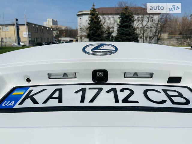 Белый Лексус ИС, объемом двигателя 2.5 л и пробегом 210 тыс. км за 13300 $, фото 52 на Automoto.ua