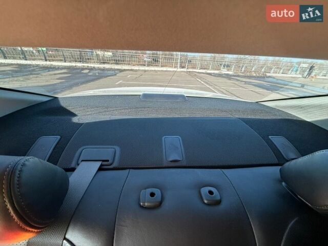 Белый Лексус ИС, объемом двигателя 2.5 л и пробегом 150 тыс. км за 12500 $, фото 23 на Automoto.ua