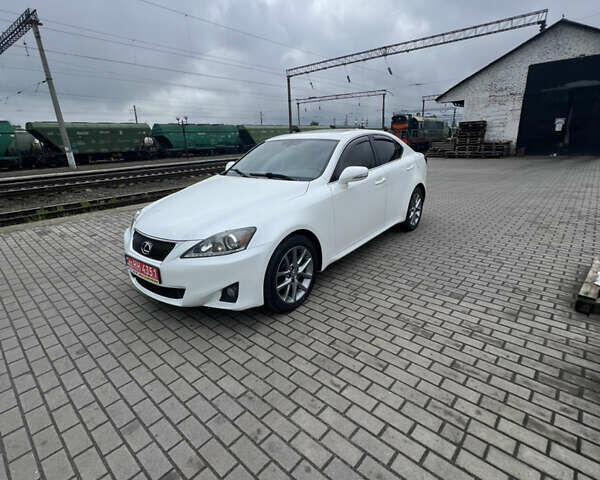 Білий Лексус ІС, об'ємом двигуна 2.5 л та пробігом 257 тис. км за 12200 $, фото 3 на Automoto.ua