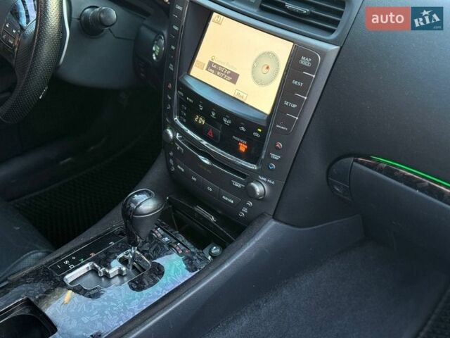 Білий Лексус ІС, об'ємом двигуна 2.5 л та пробігом 148 тис. км за 12499 $, фото 11 на Automoto.ua