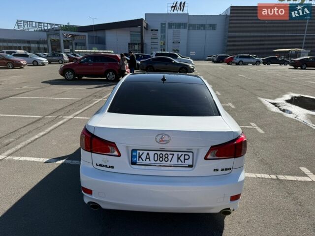 Білий Лексус ІС, об'ємом двигуна 2.5 л та пробігом 150 тис. км за 12500 $, фото 9 на Automoto.ua