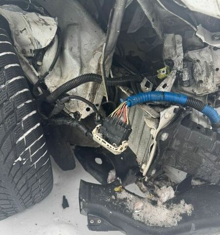 Белый Лексус ИС, объемом двигателя 2.5 л и пробегом 265 тыс. км за 4500 $, фото 9 на Automoto.ua