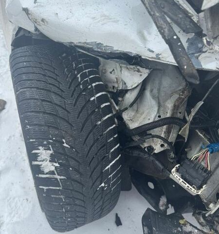 Белый Лексус ИС, объемом двигателя 2.5 л и пробегом 265 тыс. км за 4500 $, фото 10 на Automoto.ua