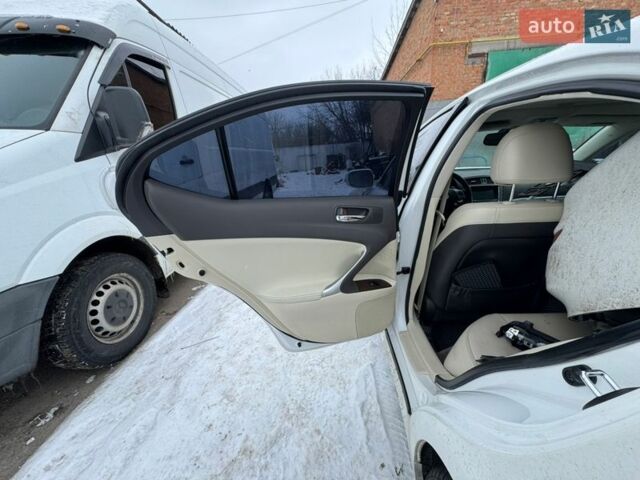 Белый Лексус ИС, объемом двигателя 2.5 л и пробегом 265 тыс. км за 4500 $, фото 31 на Automoto.ua