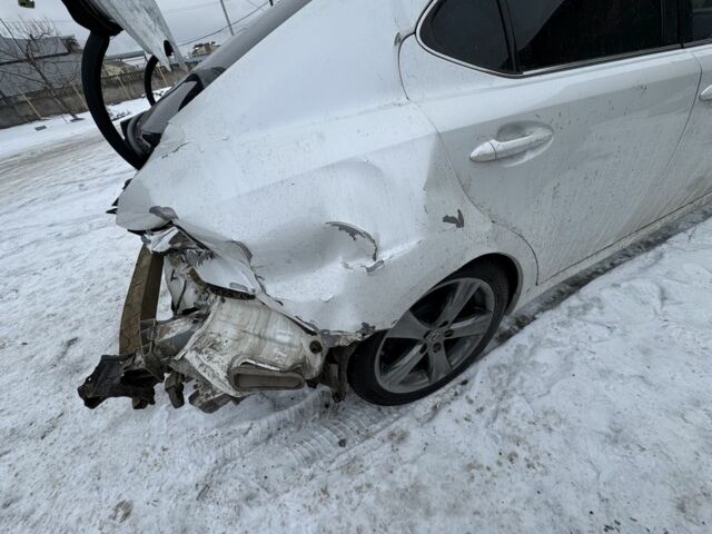 Білий Лексус ІС, об'ємом двигуна 2.5 л та пробігом 265 тис. км за 7000 $, фото 20 на Automoto.ua