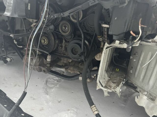 Білий Лексус ІС, об'ємом двигуна 2.5 л та пробігом 265 тис. км за 7000 $, фото 4 на Automoto.ua