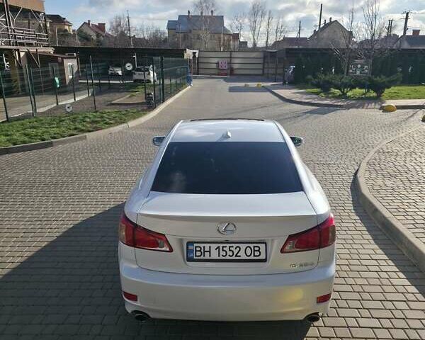 Белый Лексус ИС, объемом двигателя 2.5 л и пробегом 157 тыс. км за 13500 $, фото 7 на Automoto.ua
