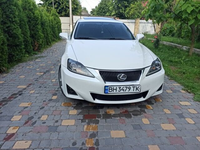 Белый Лексус ИС, объемом двигателя 2.5 л и пробегом 298 тыс. км за 11400 $, фото 18 на Automoto.ua