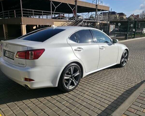 Белый Лексус ИС, объемом двигателя 2.5 л и пробегом 157 тыс. км за 13500 $, фото 3 на Automoto.ua