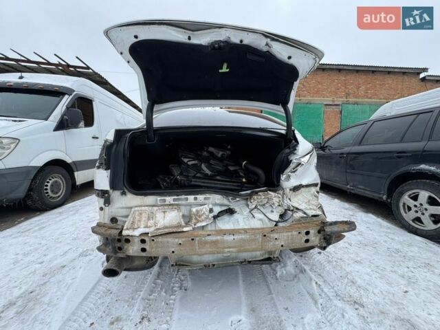 Белый Лексус ИС, объемом двигателя 2.5 л и пробегом 265 тыс. км за 4500 $, фото 19 на Automoto.ua