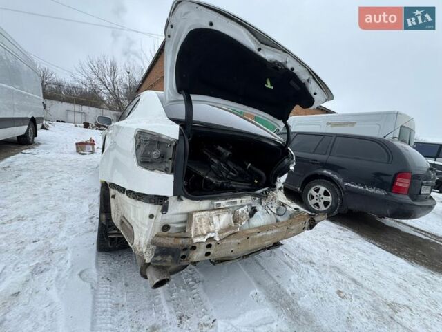 Белый Лексус ИС, объемом двигателя 2.5 л и пробегом 265 тыс. км за 4500 $, фото 20 на Automoto.ua