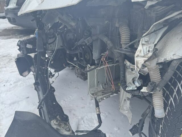 Білий Лексус ІС, об'ємом двигуна 2.5 л та пробігом 265 тис. км за 7000 $, фото 2 на Automoto.ua