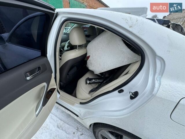 Белый Лексус ИС, объемом двигателя 2.5 л и пробегом 265 тыс. км за 4500 $, фото 32 на Automoto.ua