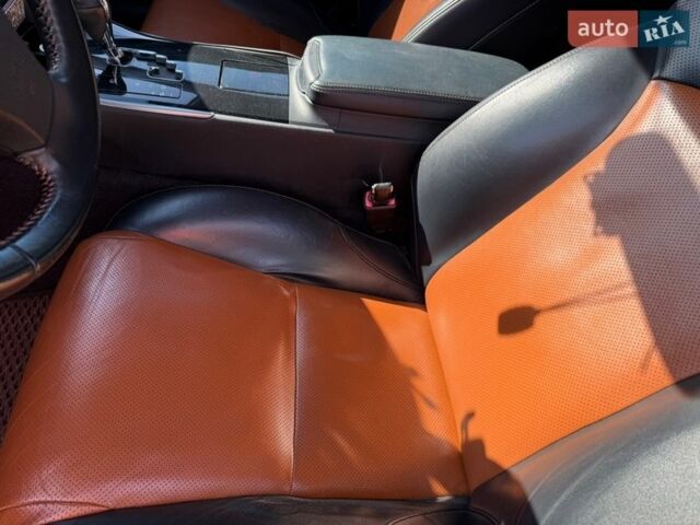 Белый Лексус ИС, объемом двигателя 2.5 л и пробегом 150 тыс. км за 12500 $, фото 15 на Automoto.ua