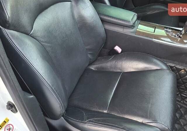 Белый Лексус ИС, объемом двигателя 2.5 л и пробегом 197 тыс. км за 10800 $, фото 17 на Automoto.ua