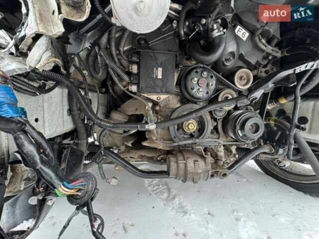 Белый Лексус ИС, объемом двигателя 2.5 л и пробегом 265 тыс. км за 4500 $, фото 11 на Automoto.ua