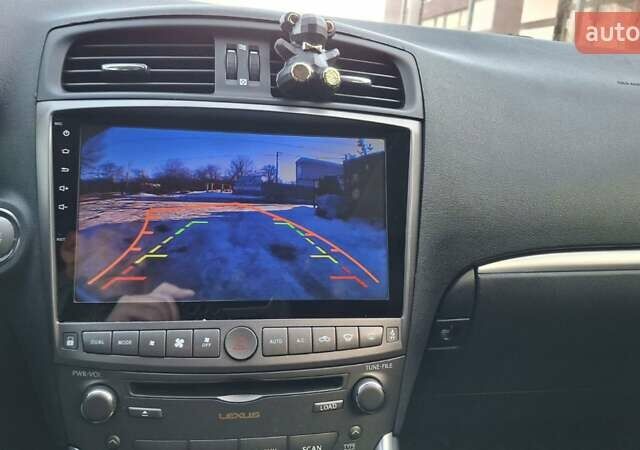 Белый Лексус ИС, объемом двигателя 2.5 л и пробегом 197 тыс. км за 10800 $, фото 14 на Automoto.ua
