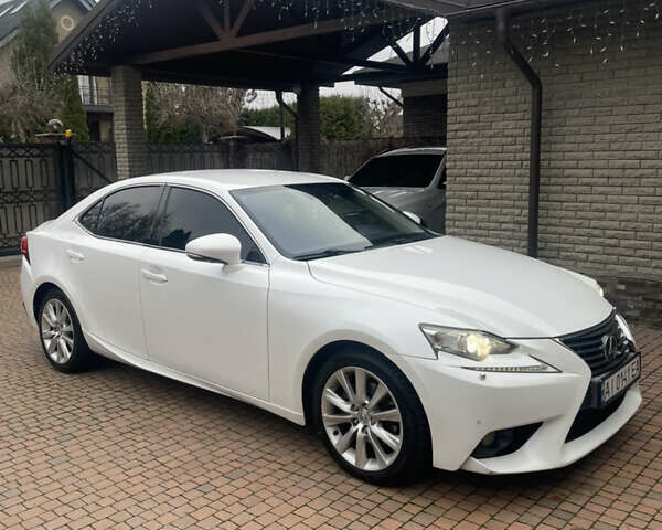 Білий Лексус ІС, об'ємом двигуна 2.5 л та пробігом 188 тис. км за 16200 $, фото 3 на Automoto.ua