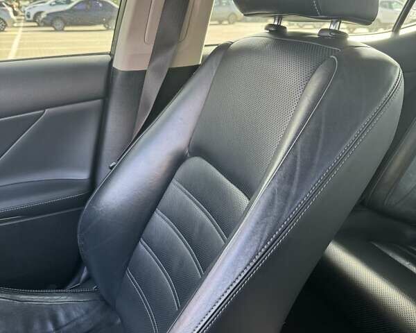 Білий Лексус ІС, об'ємом двигуна 2.5 л та пробігом 139 тис. км за 16499 $, фото 16 на Automoto.ua