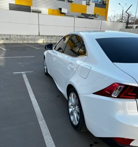 Білий Лексус ІС, об'ємом двигуна 2.5 л та пробігом 143 тис. км за 16000 $, фото 12 на Automoto.ua