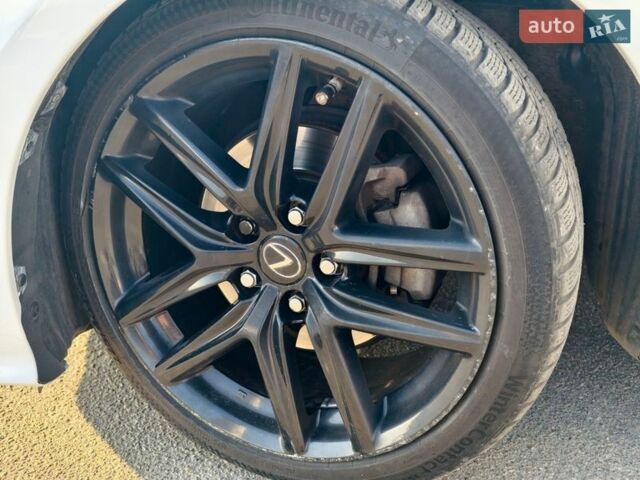 Белый Лексус ИС, объемом двигателя 2.5 л и пробегом 121 тыс. км за 16500 $, фото 58 на Automoto.ua