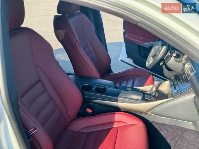 Белый Лексус ИС, объемом двигателя 2.5 л и пробегом 121 тыс. км за 16500 $, фото 35 на Automoto.ua