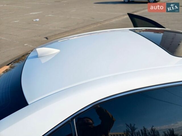 Белый Лексус ИС, объемом двигателя 2.5 л и пробегом 121 тыс. км за 16500 $, фото 11 на Automoto.ua