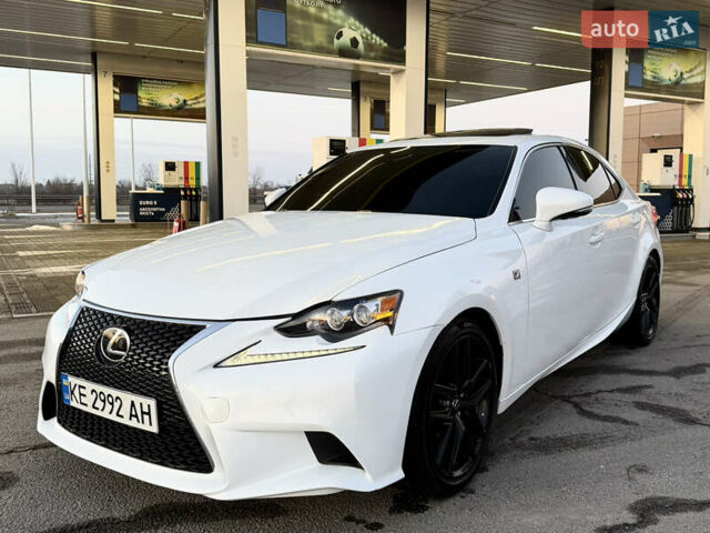 Белый Лексус ИС, объемом двигателя 2.5 л и пробегом 185 тыс. км за 14900 $, фото 62 на Automoto.ua