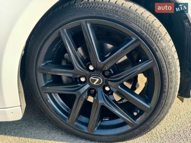 Белый Лексус ИС, объемом двигателя 2.5 л и пробегом 121 тыс. км за 16500 $, фото 60 на Automoto.ua