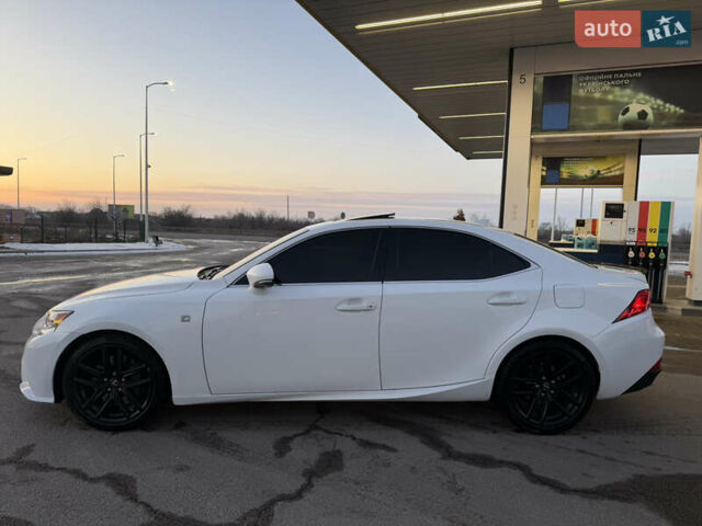 Белый Лексус ИС, объемом двигателя 2.5 л и пробегом 185 тыс. км за 14900 $, фото 67 на Automoto.ua