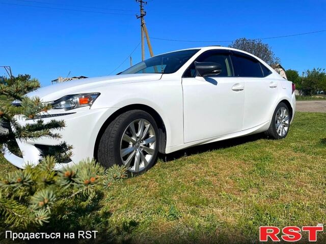 Білий Лексус ІС, об'ємом двигуна 2.5 л та пробігом 128 тис. км за 16700 $, фото 1 на Automoto.ua