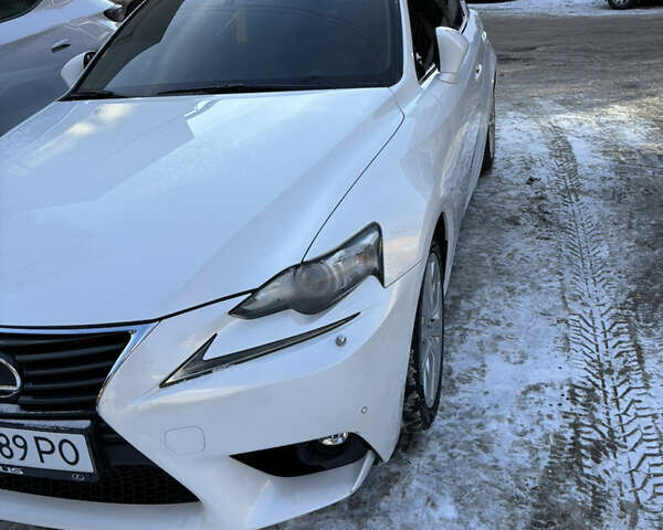 Білий Лексус ІС, об'ємом двигуна 2.5 л та пробігом 144 тис. км за 14500 $, фото 13 на Automoto.ua