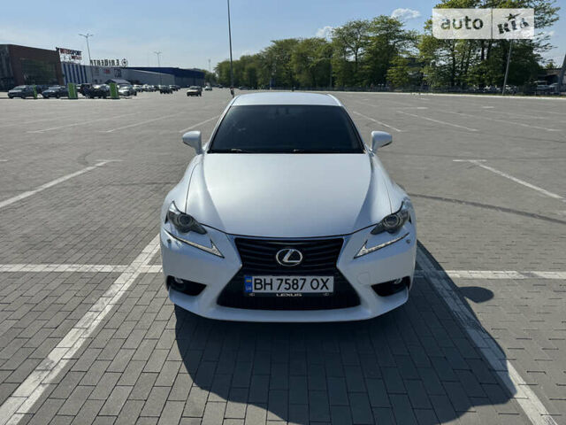 Білий Лексус ІС, об'ємом двигуна 2.5 л та пробігом 139 тис. км за 16499 $, фото 2 на Automoto.ua