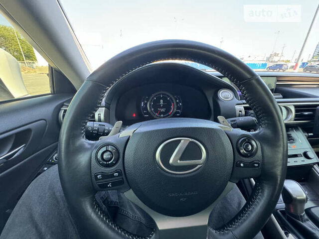 Білий Лексус ІС, об'ємом двигуна 2.5 л та пробігом 139 тис. км за 16499 $, фото 11 на Automoto.ua