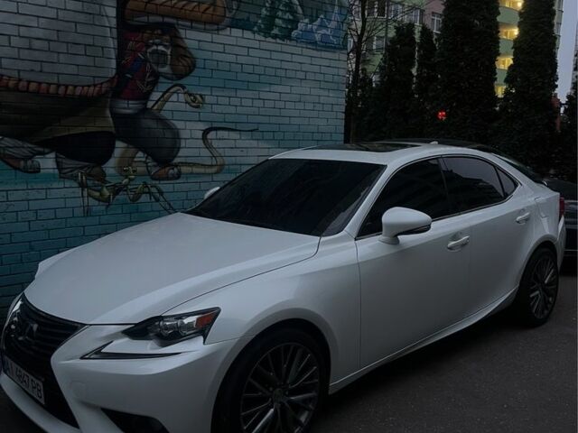 Белый Лексус ИС, объемом двигателя 2.5 л и пробегом 93 тыс. км за 15900 $, фото 5 на Automoto.ua