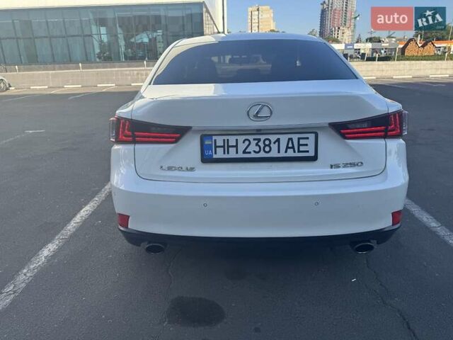 Білий Лексус ІС, об'ємом двигуна 2.5 л та пробігом 176 тис. км за 16700 $, фото 9 на Automoto.ua