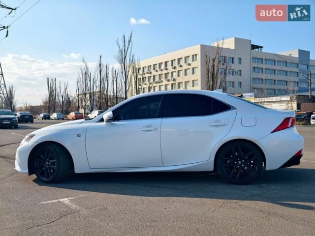 Белый Лексус ИС, объемом двигателя 2.5 л и пробегом 121 тыс. км за 16500 $, фото 7 на Automoto.ua