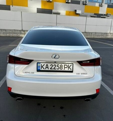 Білий Лексус ІС, об'ємом двигуна 2.5 л та пробігом 143 тис. км за 16000 $, фото 8 на Automoto.ua