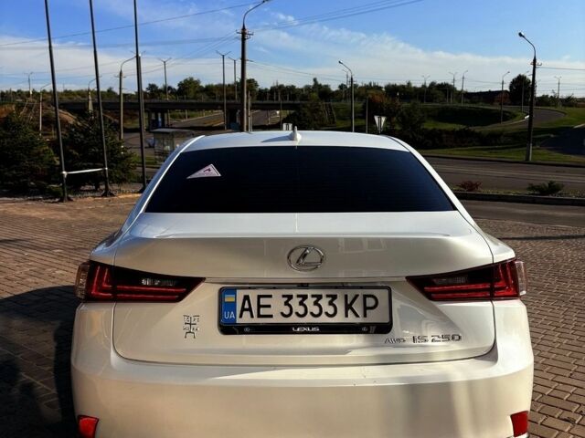 Білий Лексус ІС, об'ємом двигуна 2.5 л та пробігом 118 тис. км за 16300 $, фото 4 на Automoto.ua