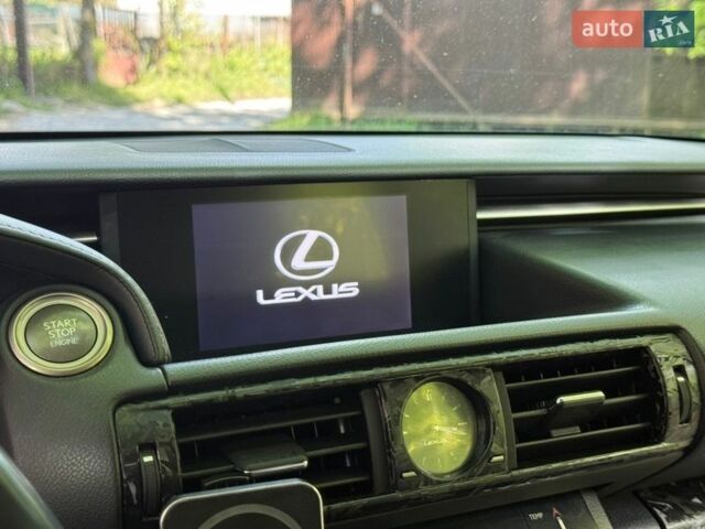 Білий Лексус ІС, об'ємом двигуна 2.5 л та пробігом 145 тис. км за 16700 $, фото 31 на Automoto.ua