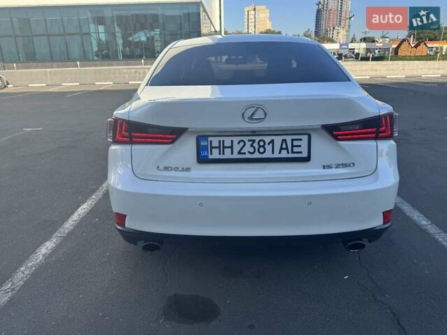 Білий Лексус ІС, об'ємом двигуна 2.5 л та пробігом 176 тис. км за 16700 $, фото 15 на Automoto.ua