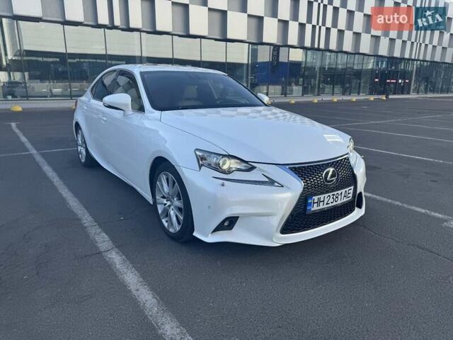 Білий Лексус ІС, об'ємом двигуна 2.5 л та пробігом 176 тис. км за 16700 $, фото 5 на Automoto.ua