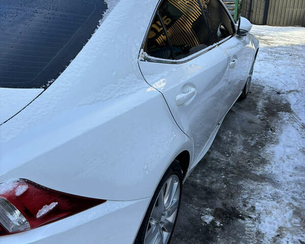 Білий Лексус ІС, об'ємом двигуна 2.5 л та пробігом 144 тис. км за 14500 $, фото 6 на Automoto.ua