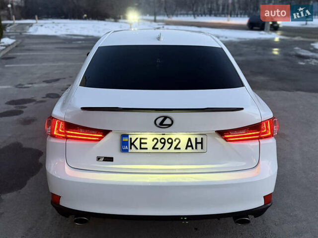 Белый Лексус ИС, объемом двигателя 2.5 л и пробегом 185 тыс. км за 14900 $, фото 19 на Automoto.ua
