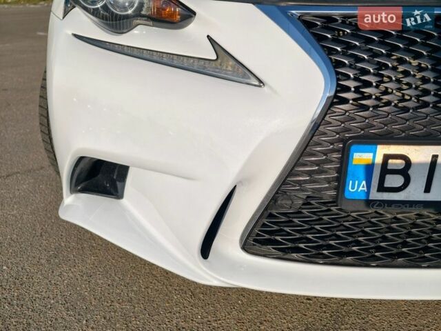 Белый Лексус ИС, объемом двигателя 2.5 л и пробегом 121 тыс. км за 16500 $, фото 8 на Automoto.ua